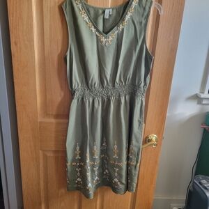 Embroidered Olive Green Sleeveless Dress